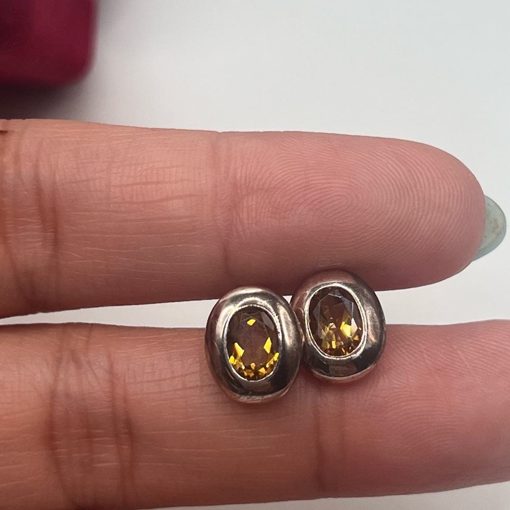 Elegant yellow genuine citrine estate Silver stamped Stud Earrings - Picture 7 of 9